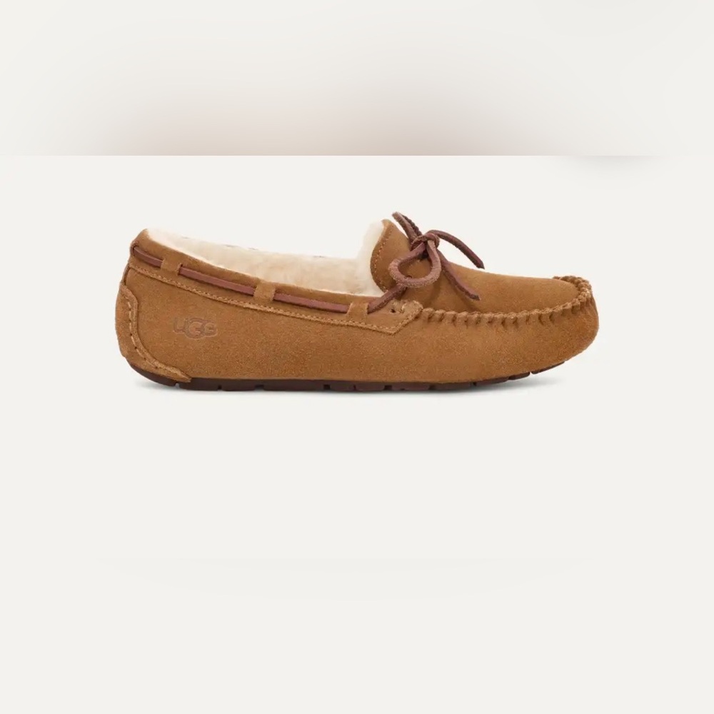 NWT UGG Dakota Slipper size 11 Chestnut